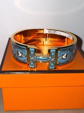 Brand New!  Hermes Wide Clic H Grand Apparat yellow gold GM size, box included